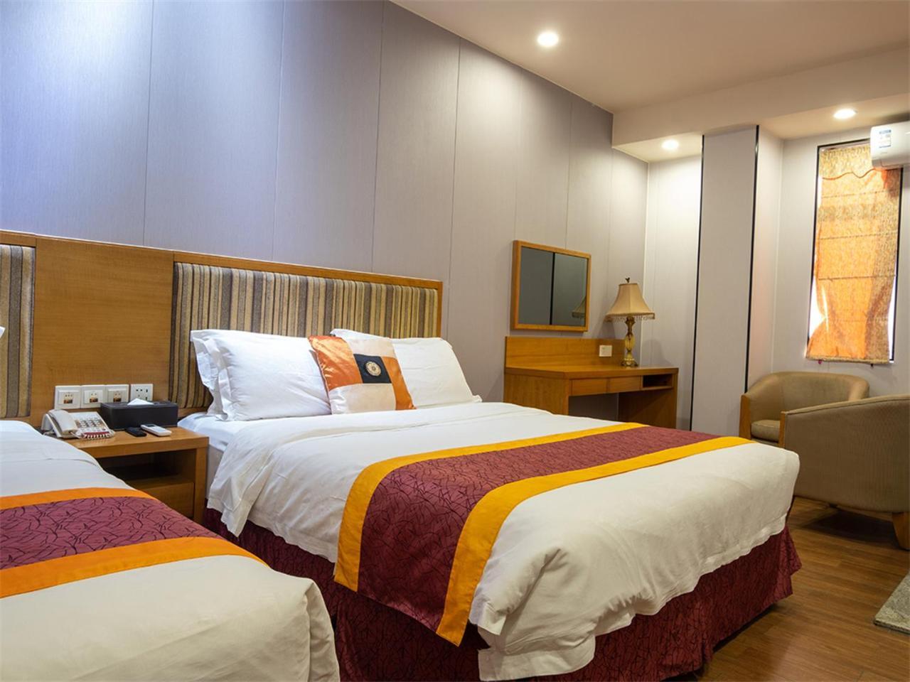 Royal Garden Hotel Гуанчжоу Экстерьер фото