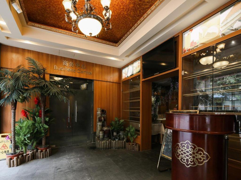 Royal Garden Hotel Гуанчжоу Экстерьер фото